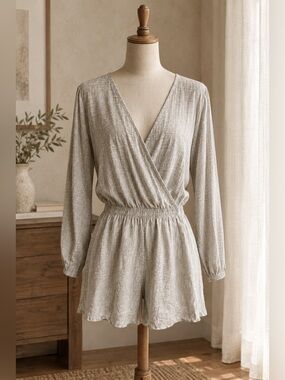 Tennis French Brand Neutral Print Metallic Thread V-Neck Long Sleeve Romper M